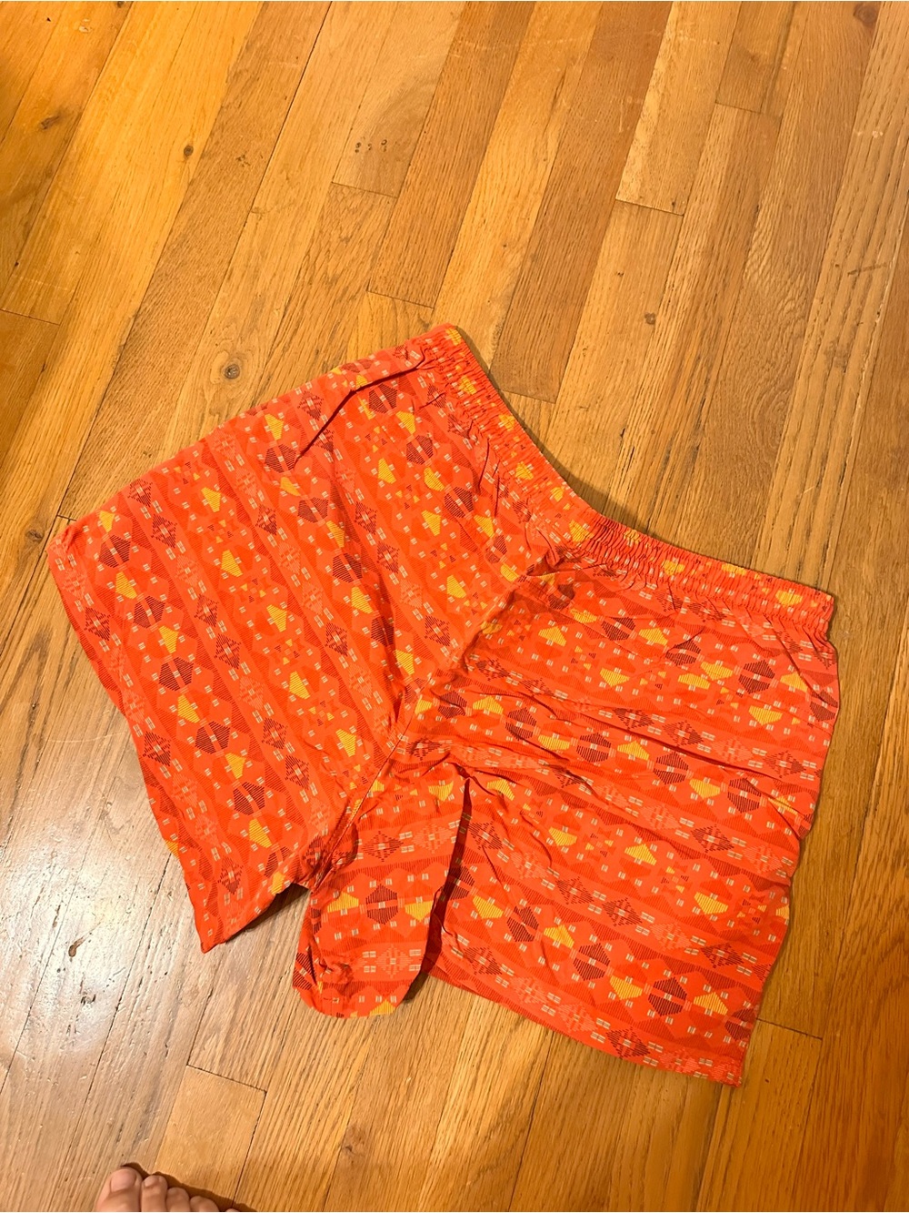 Patagonia Orange baggies 4” inseam